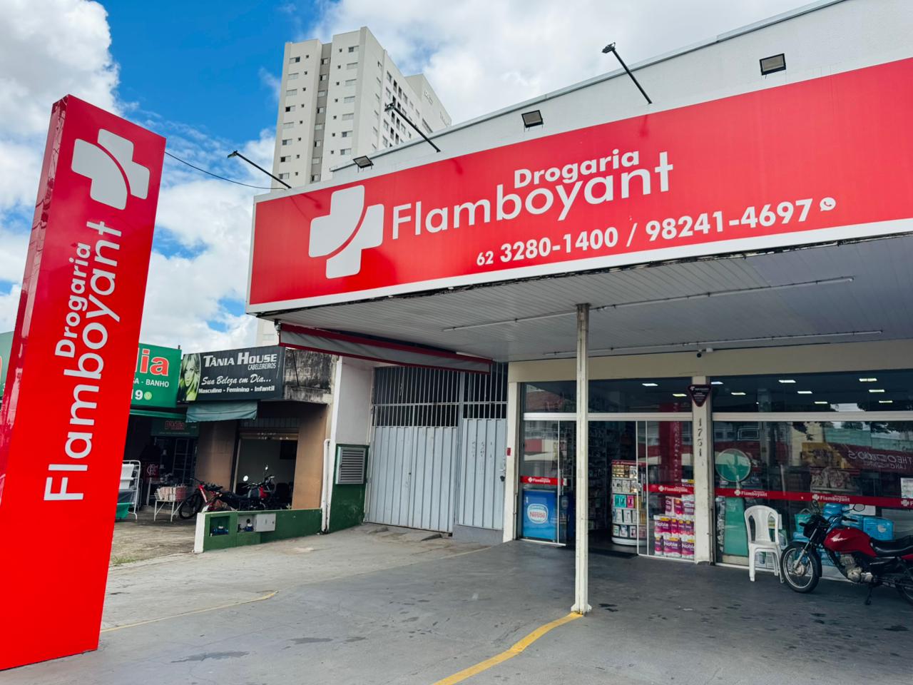 Interior da Drogaria Flamboyant